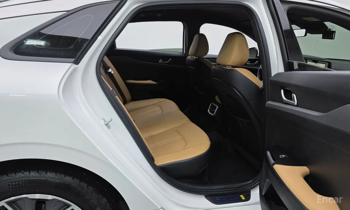 Фото 12 - Kia K5