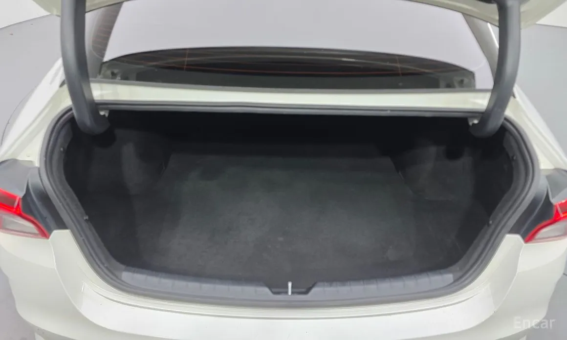 Фото 20 - Kia K5