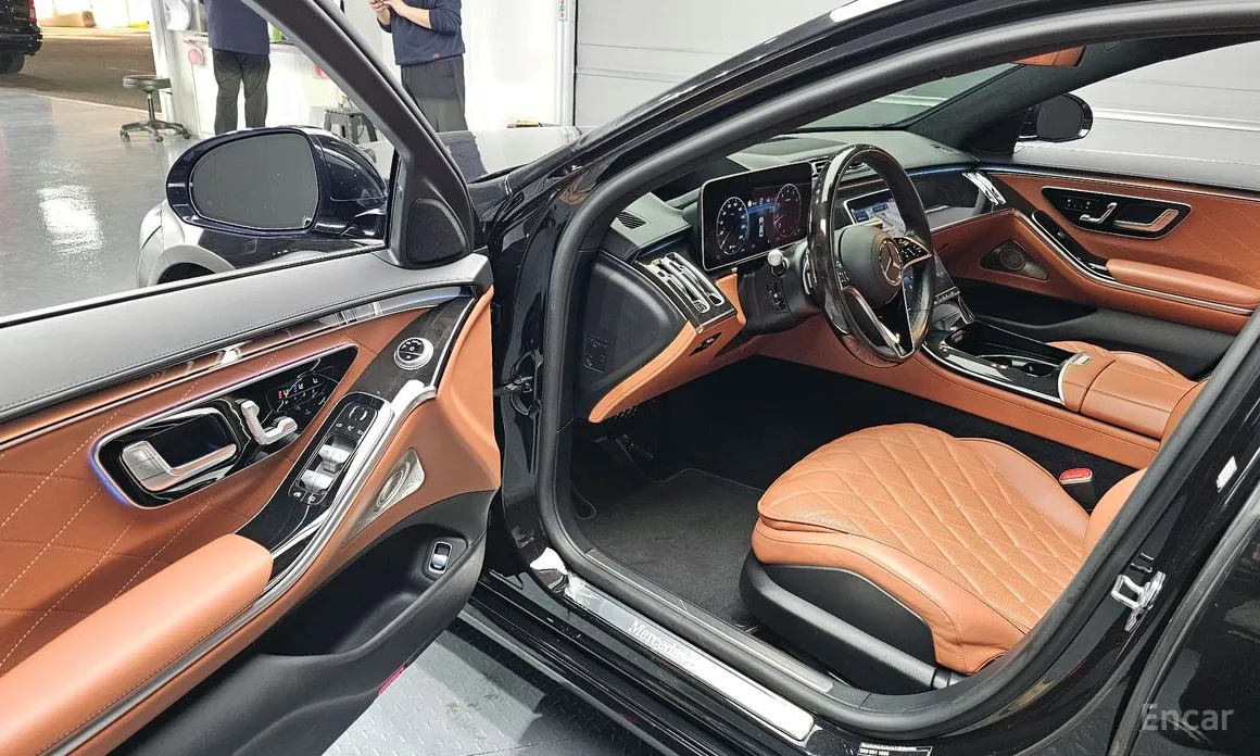 Фото 10 - Mercedes-Benz S-Class