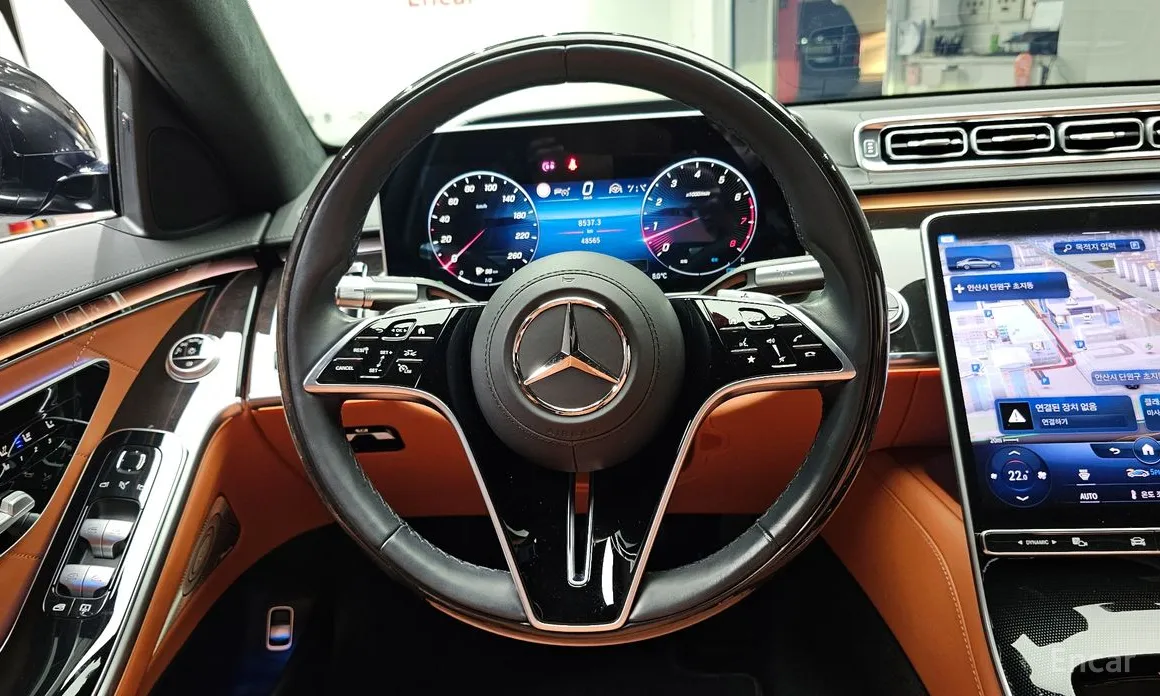 Фото 13 - Mercedes-Benz S-Class