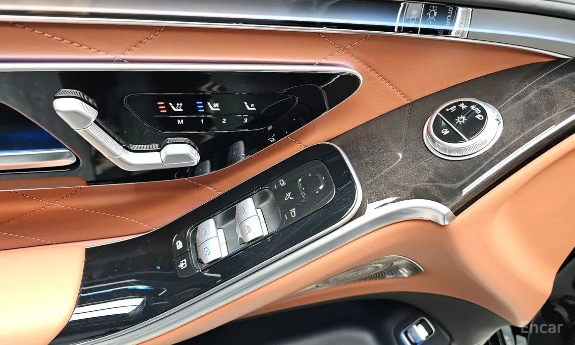 Фото 14 - Mercedes-Benz S-Class