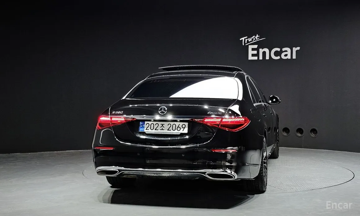 Фото 4 - Mercedes-Benz S-Class