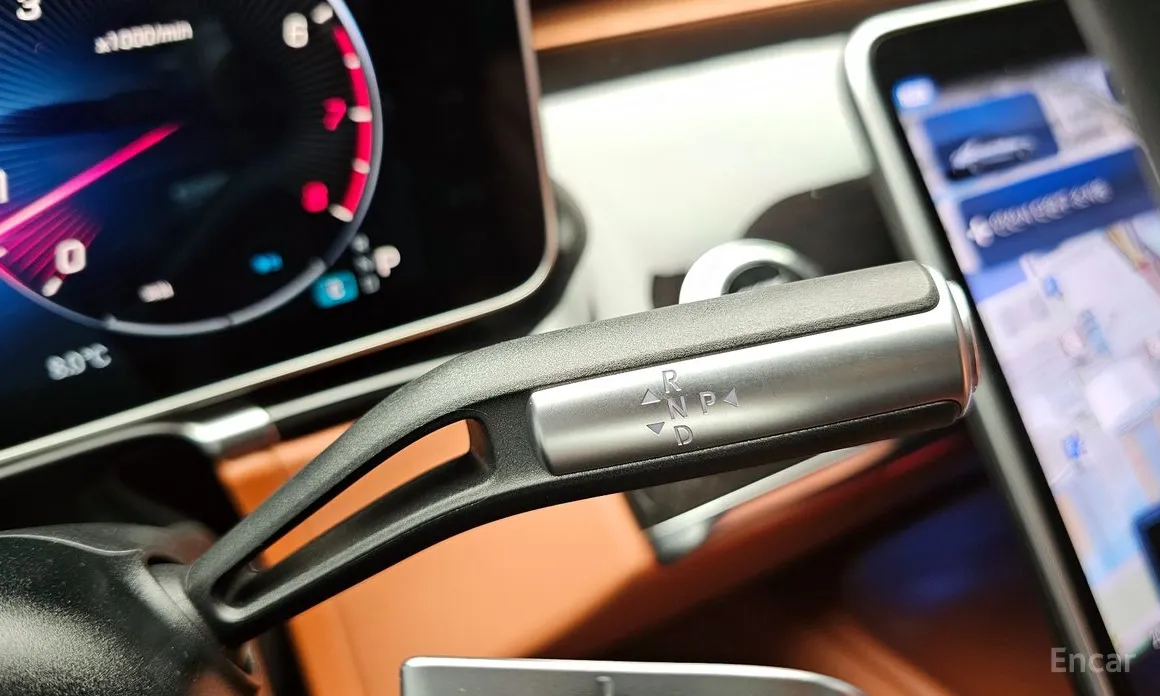 Фото 9 - Mercedes-Benz S-Class