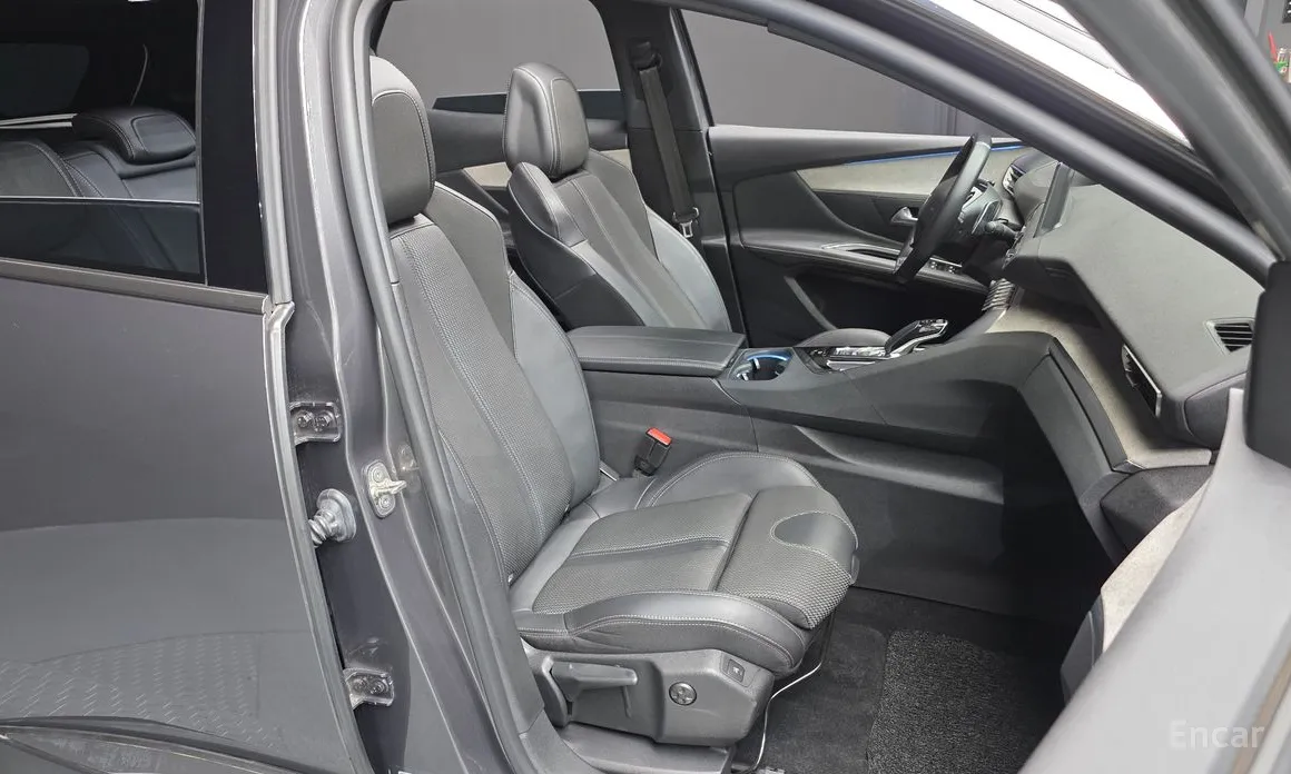 Фото 12 - Peugeot 3008