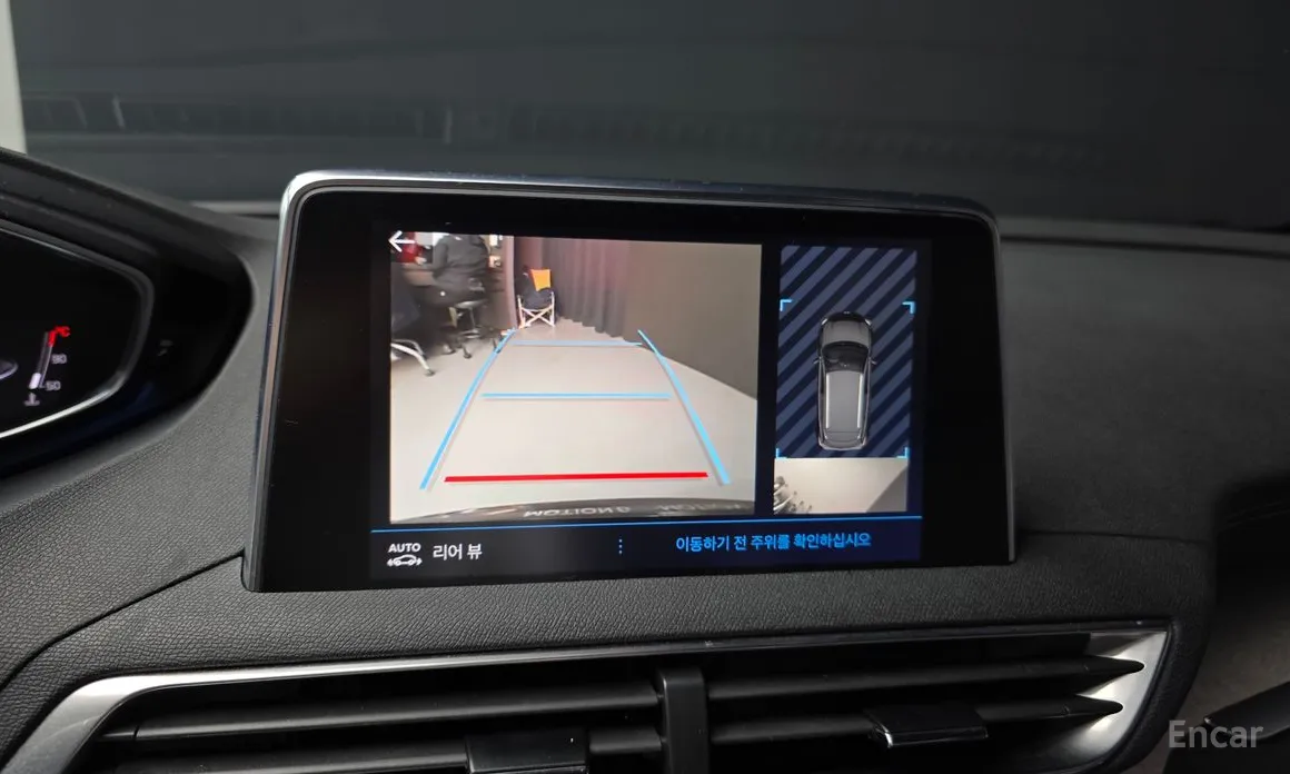 Фото 17 - Peugeot 3008