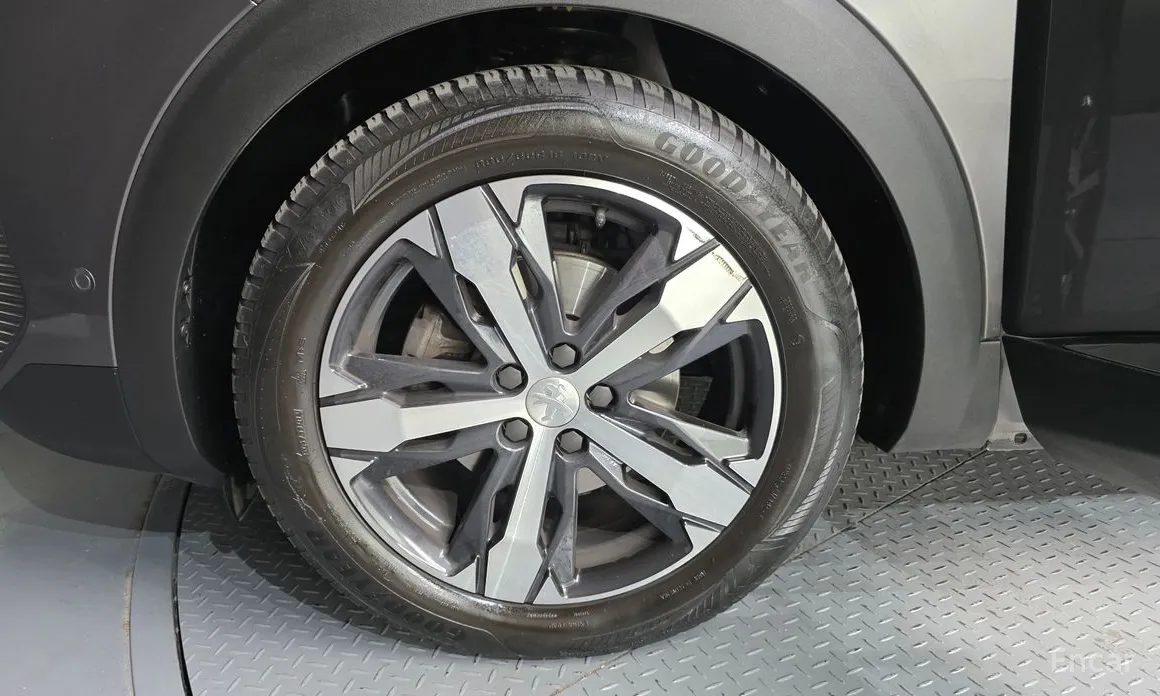 Фото 5 - Peugeot 3008