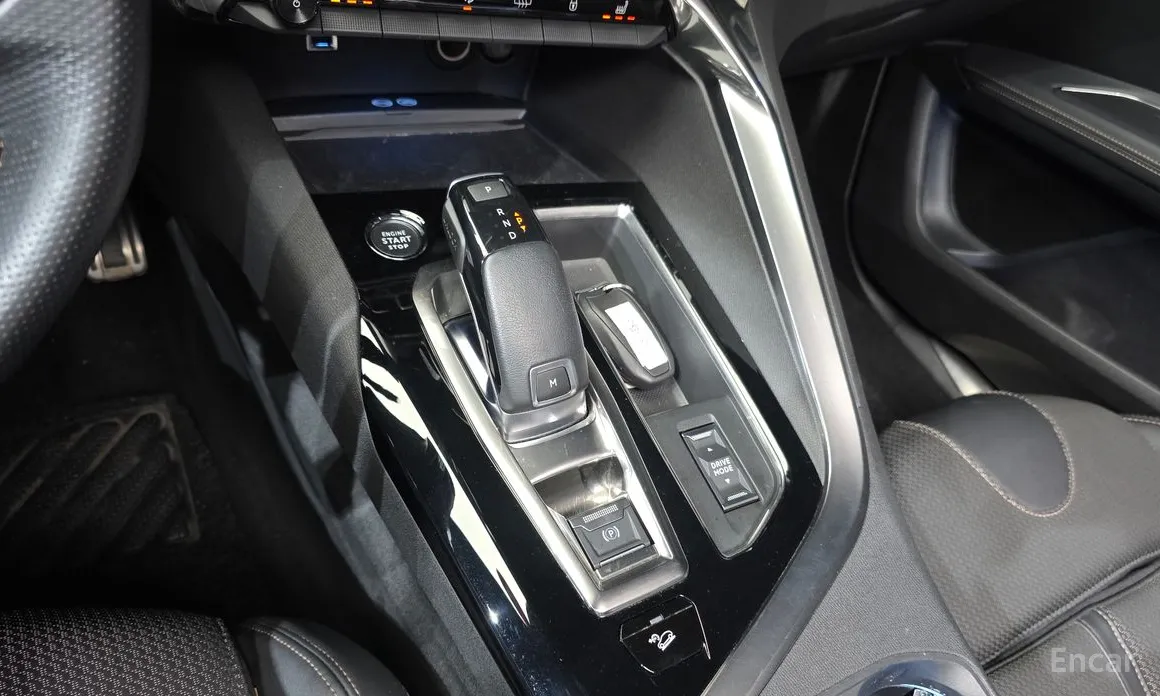 Фото 9 - Peugeot 3008