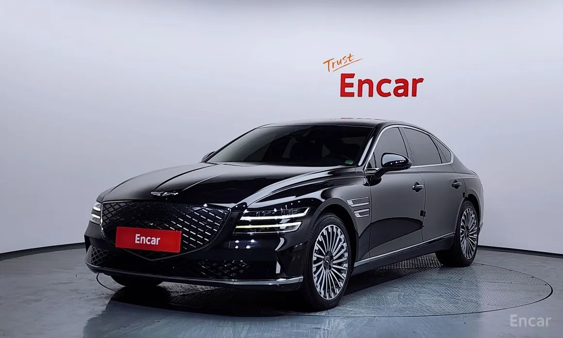 Фото 1 - Genesis G80