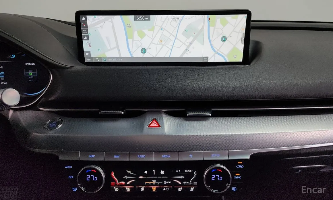 Фото 14 - Genesis G80