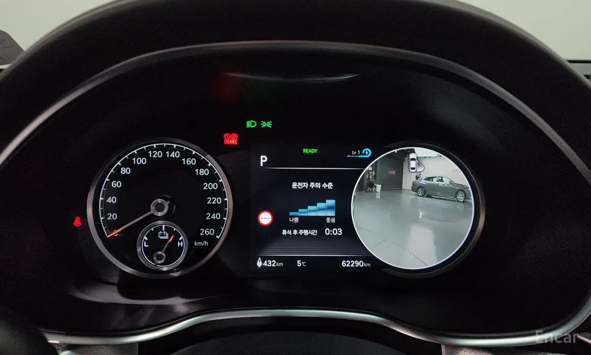 Фото 8 - Genesis G80