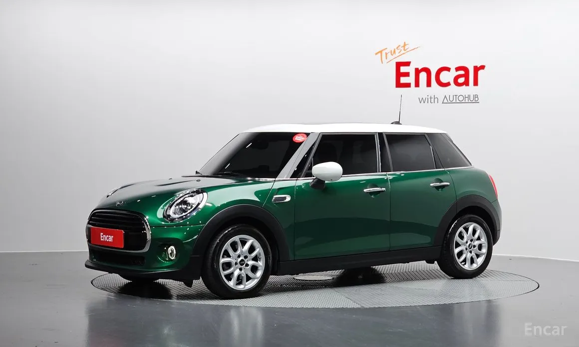 Фото 1 - Mini Cooper