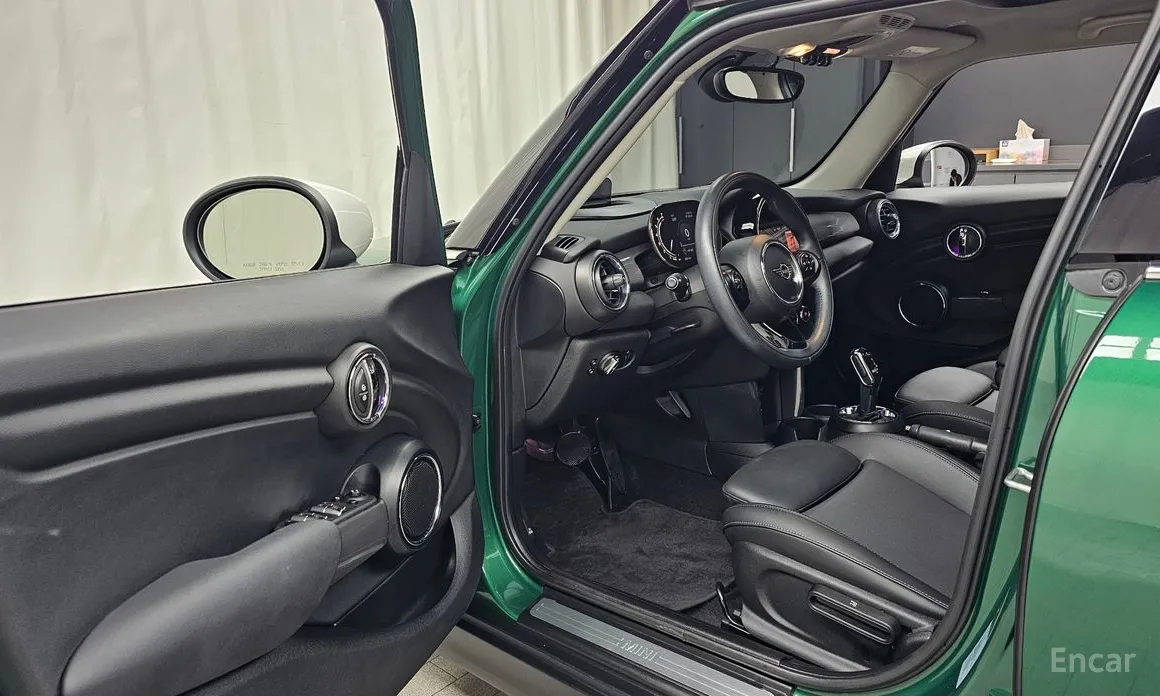 Фото 10 - Mini Cooper