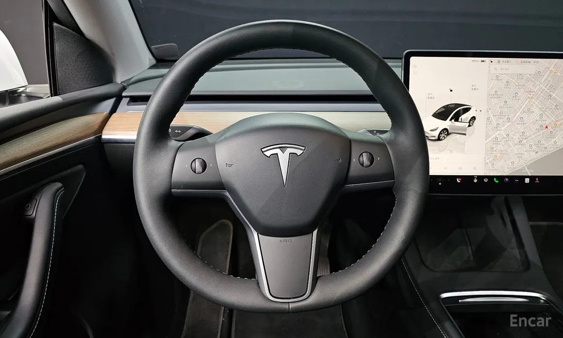 Фото 13 - Tesla Model Y