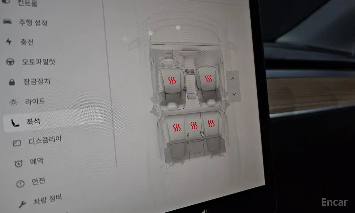 Фото 16 - Tesla Model Y