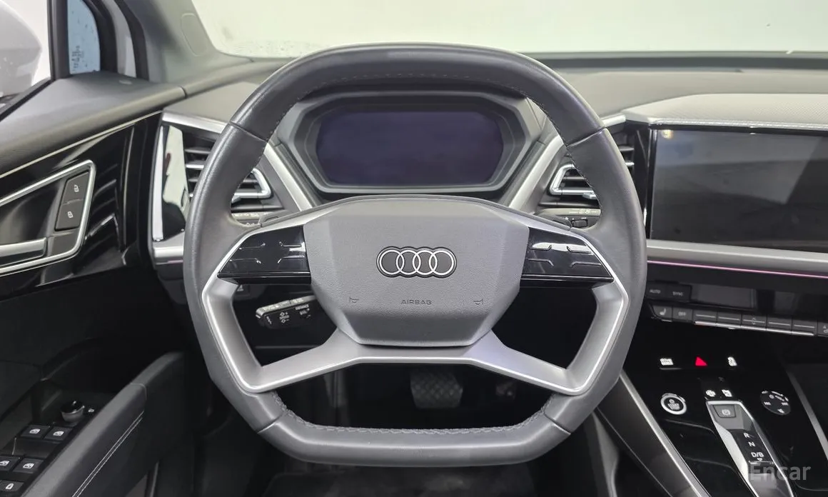 Фото 13 - Audi Q4 e-tron