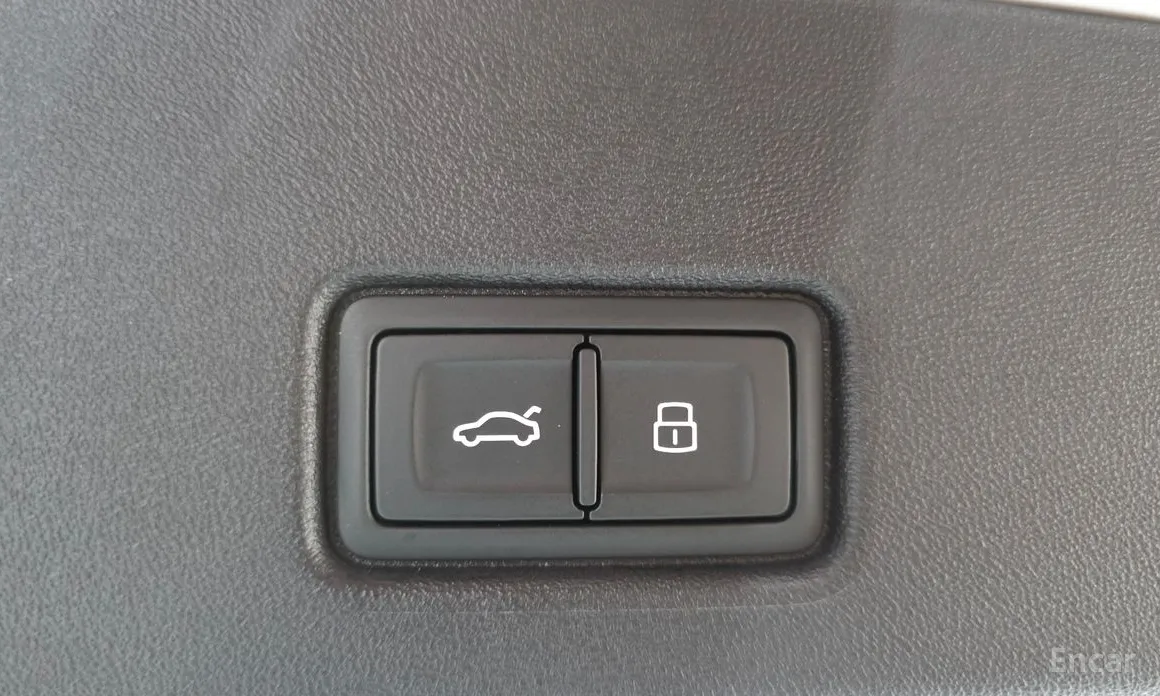 Фото 20 - Audi Q4 e-tron