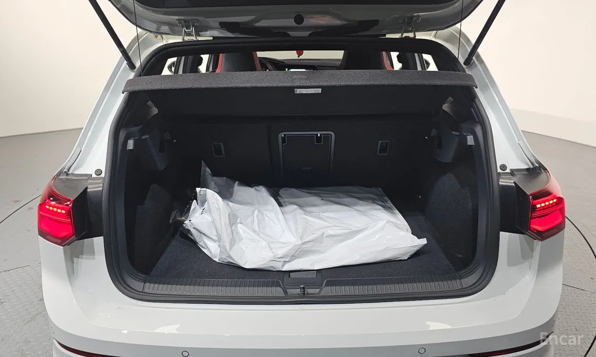 Фото 20 - Volkswagen Golf