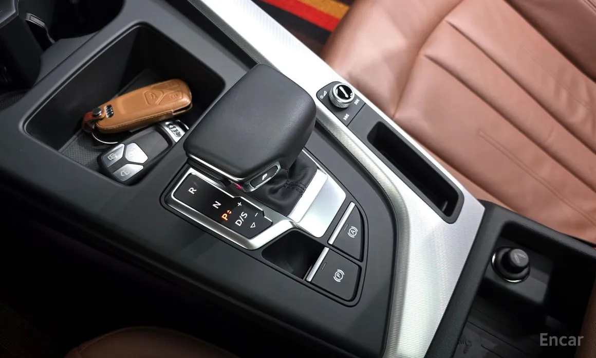 Фото 9 - Audi A4