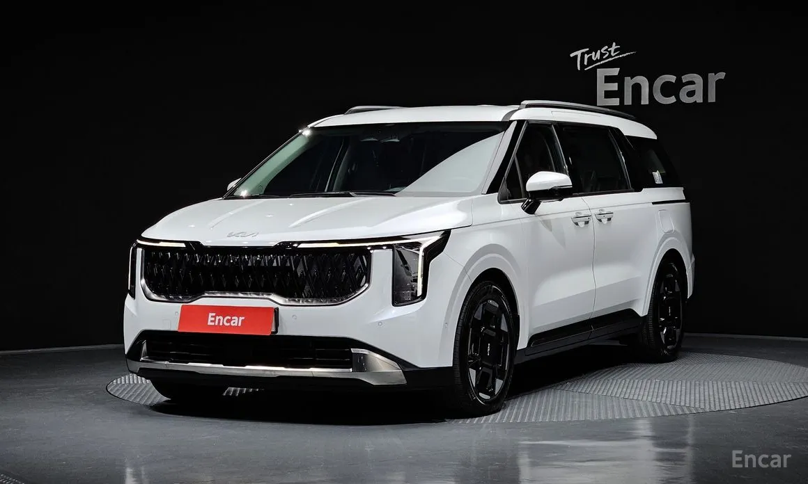 Фото 1 - Kia Carnival