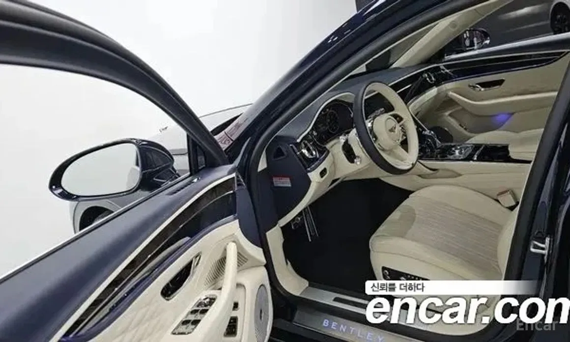 Фото 10 - Bentley Flying Spur