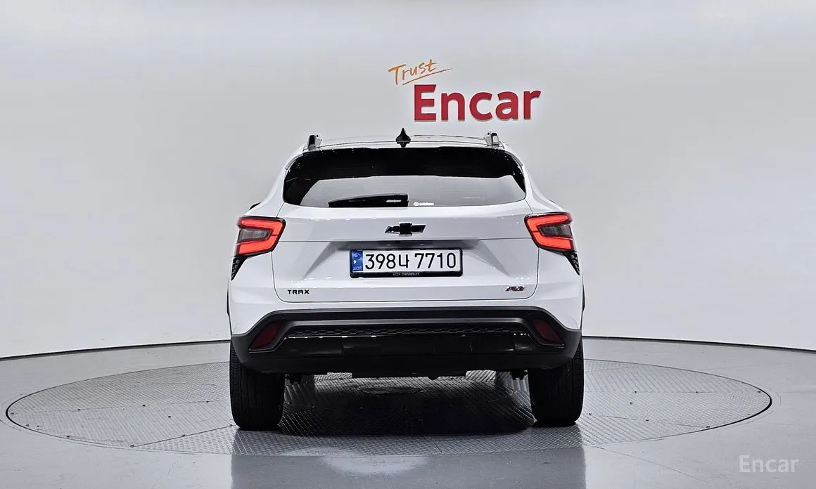 Фото 4 - Chevrolet Trax