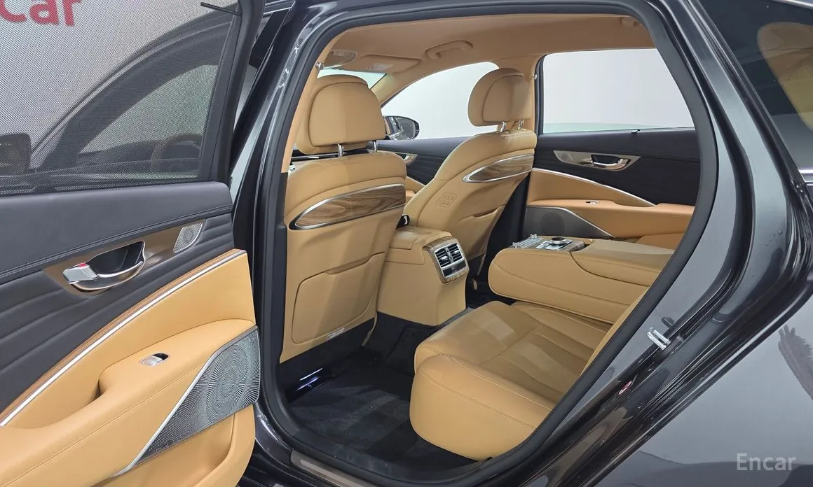 Фото 17 - Kia K9