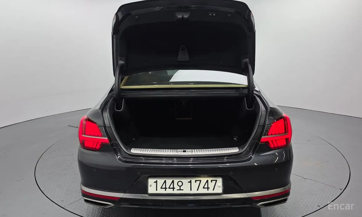 Фото 20 - Kia K9