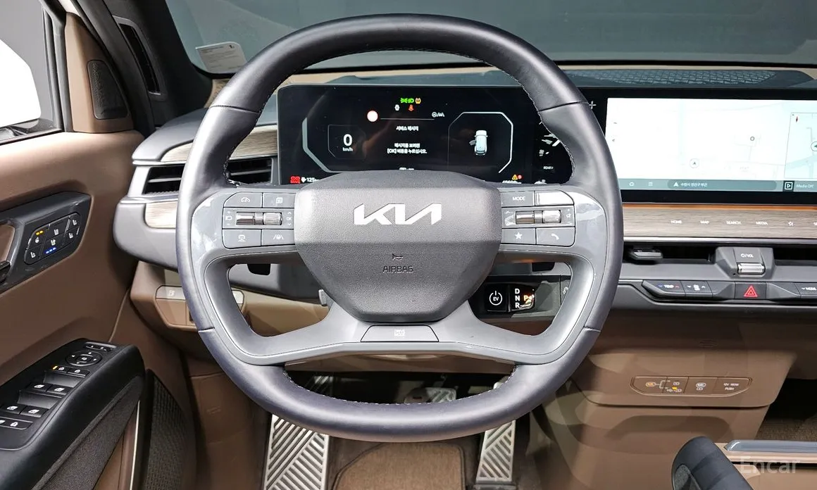 Фото 13 - Kia EV9