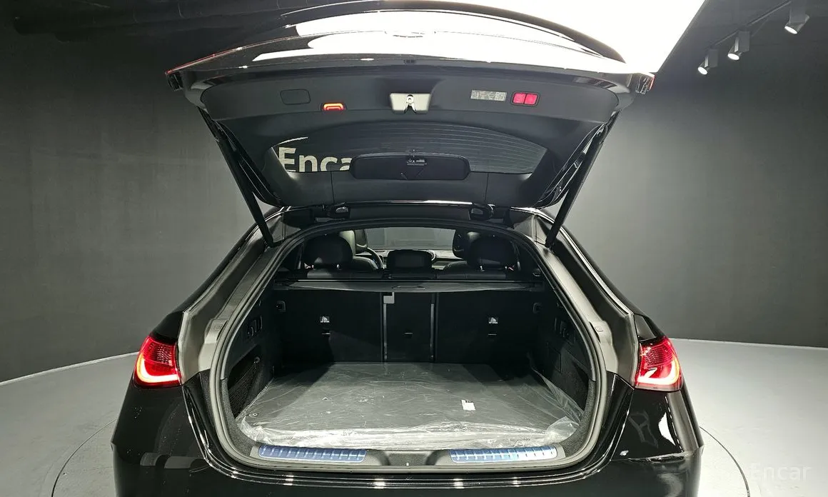 Фото 20 - Mercedes-Benz GLC-Class