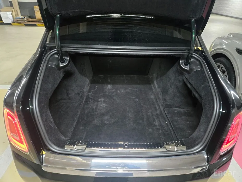 Фото 12 - Rolls-Royce Phantom