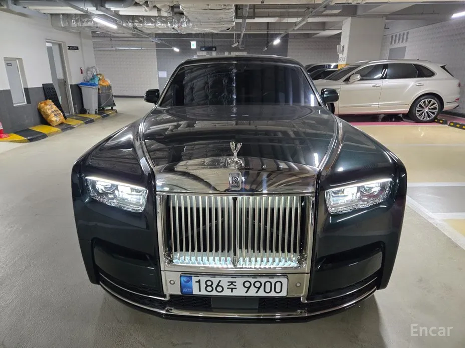 Фото 2 - Rolls-Royce Phantom