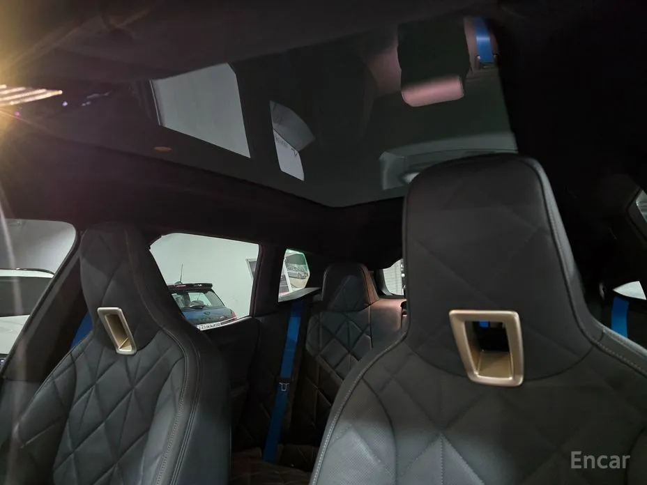 Фото 12 - BMW iX