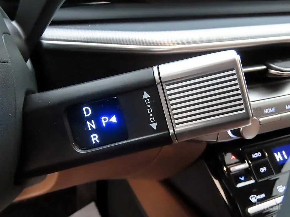 Фото 10 - Hyundai Grandeur