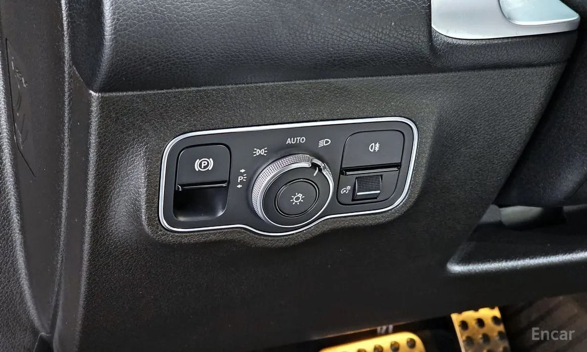 Фото 15 - Mercedes-Benz GLB-Class