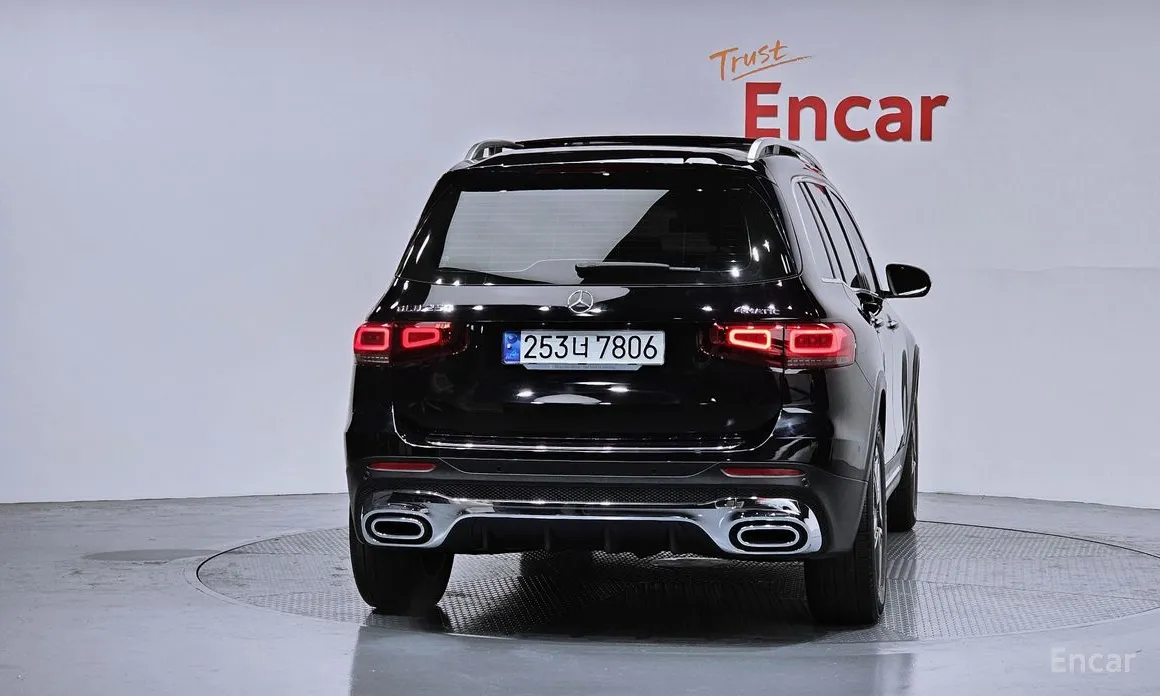 Фото 4 - Mercedes-Benz GLB-Class