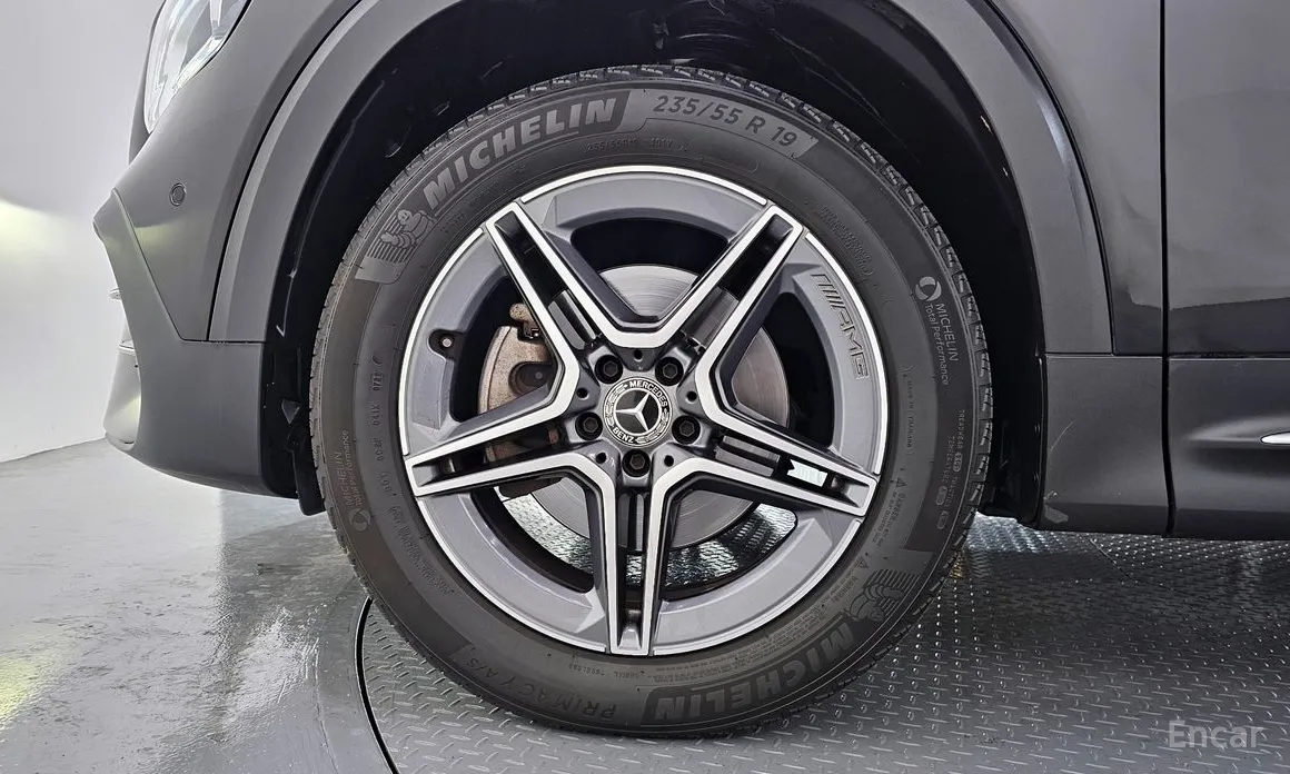 Фото 5 - Mercedes-Benz GLB-Class