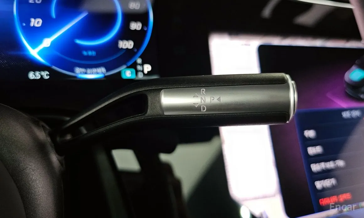 Фото 9 - Mercedes-Benz EQS