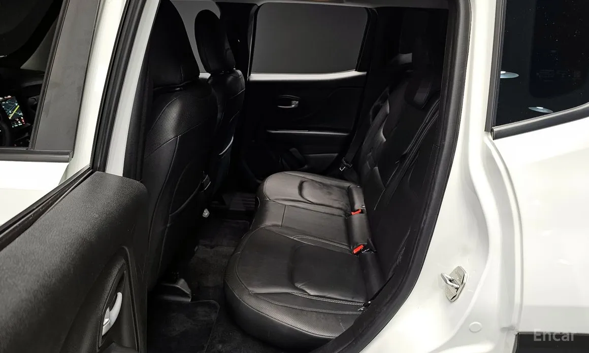 Фото 12 - Jeep Renegade