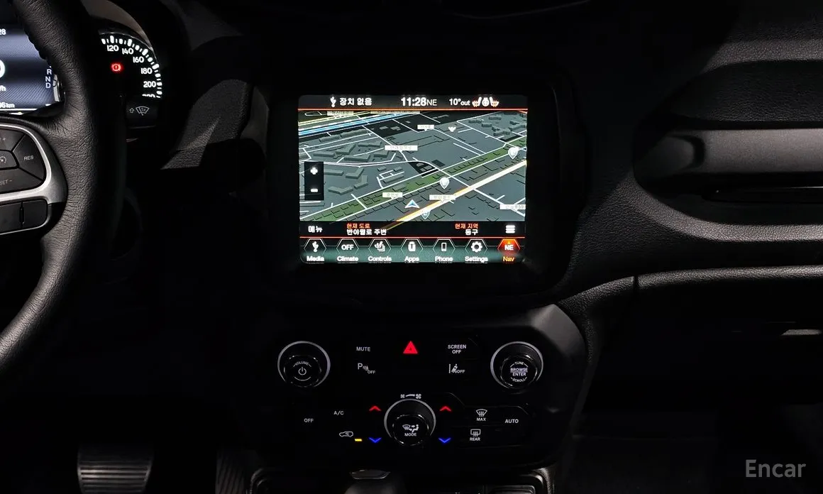 Фото 14 - Jeep Renegade