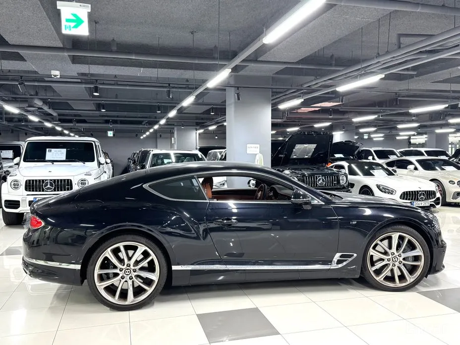 Фото 2 - Bentley Continental GT