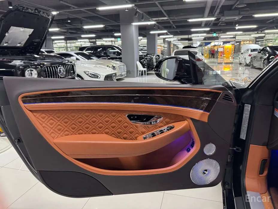 Фото 6 - Bentley Continental GT