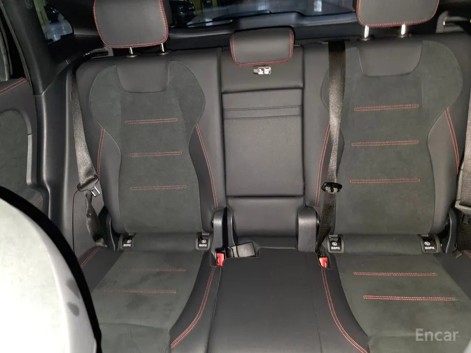 Фото 14 - Mercedes-Benz GLA-Class