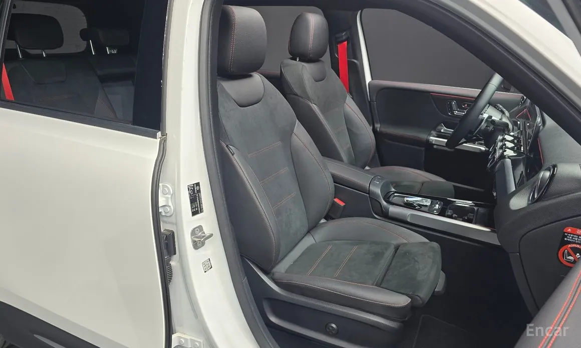 Фото 12 - Mercedes-Benz GLB-Class