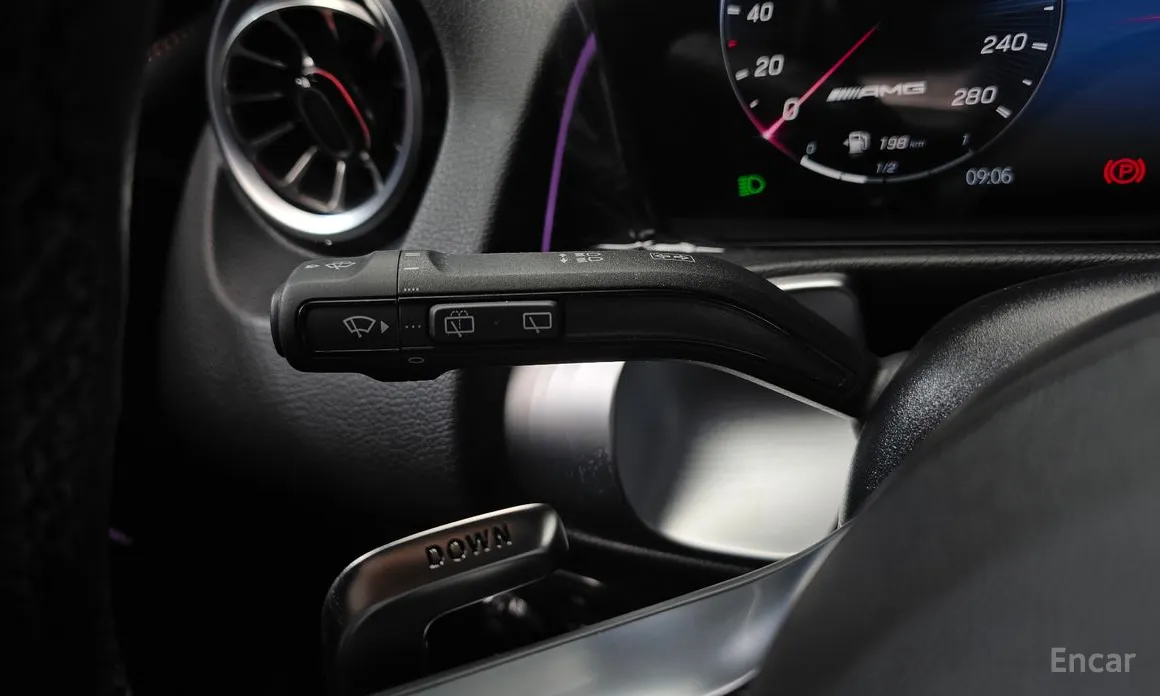 Фото 16 - Mercedes-Benz GLB-Class