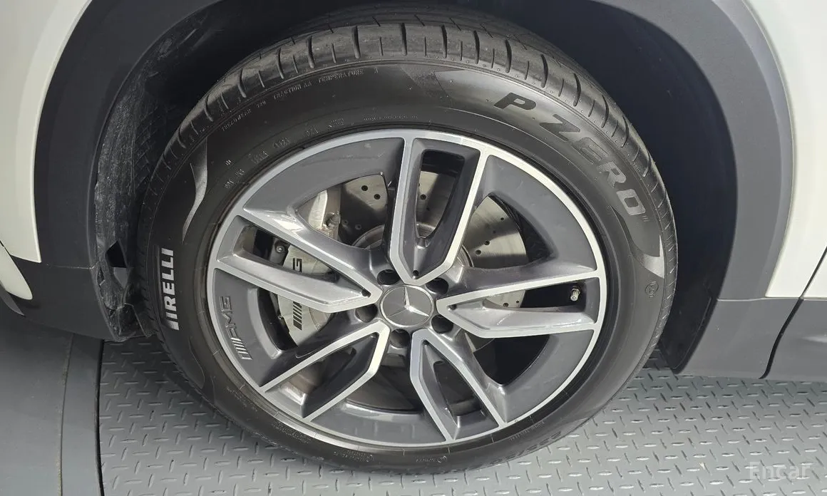 Фото 5 - Mercedes-Benz GLB-Class