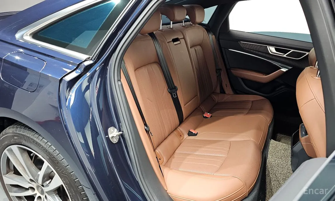 Фото 12 - Audi A6