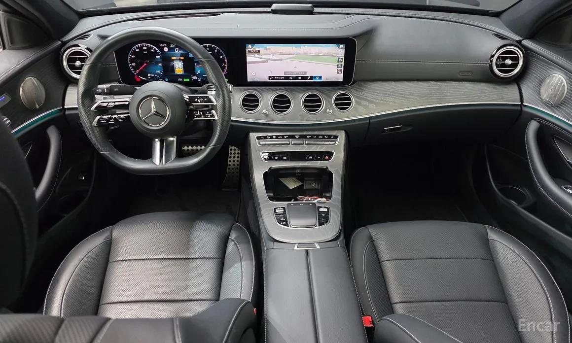 Фото 7 - Mercedes-Benz E-Class