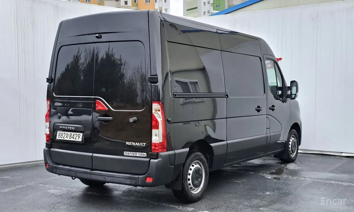 Фото 2 - Renault Master