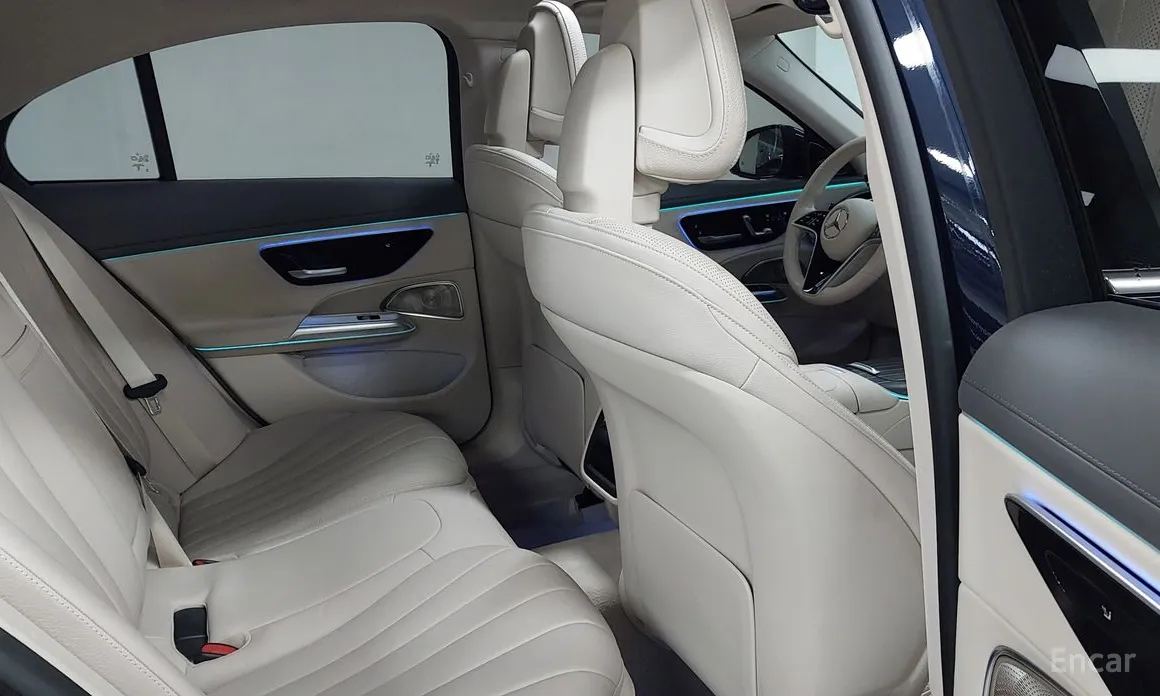 Фото 10 - Mercedes-Benz E-Class