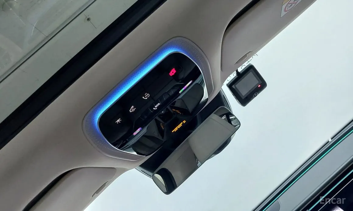 Фото 17 - Mercedes-Benz E-Class